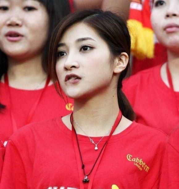亚洲成人网在线播放