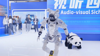 男女亲吻一边亲一边脱